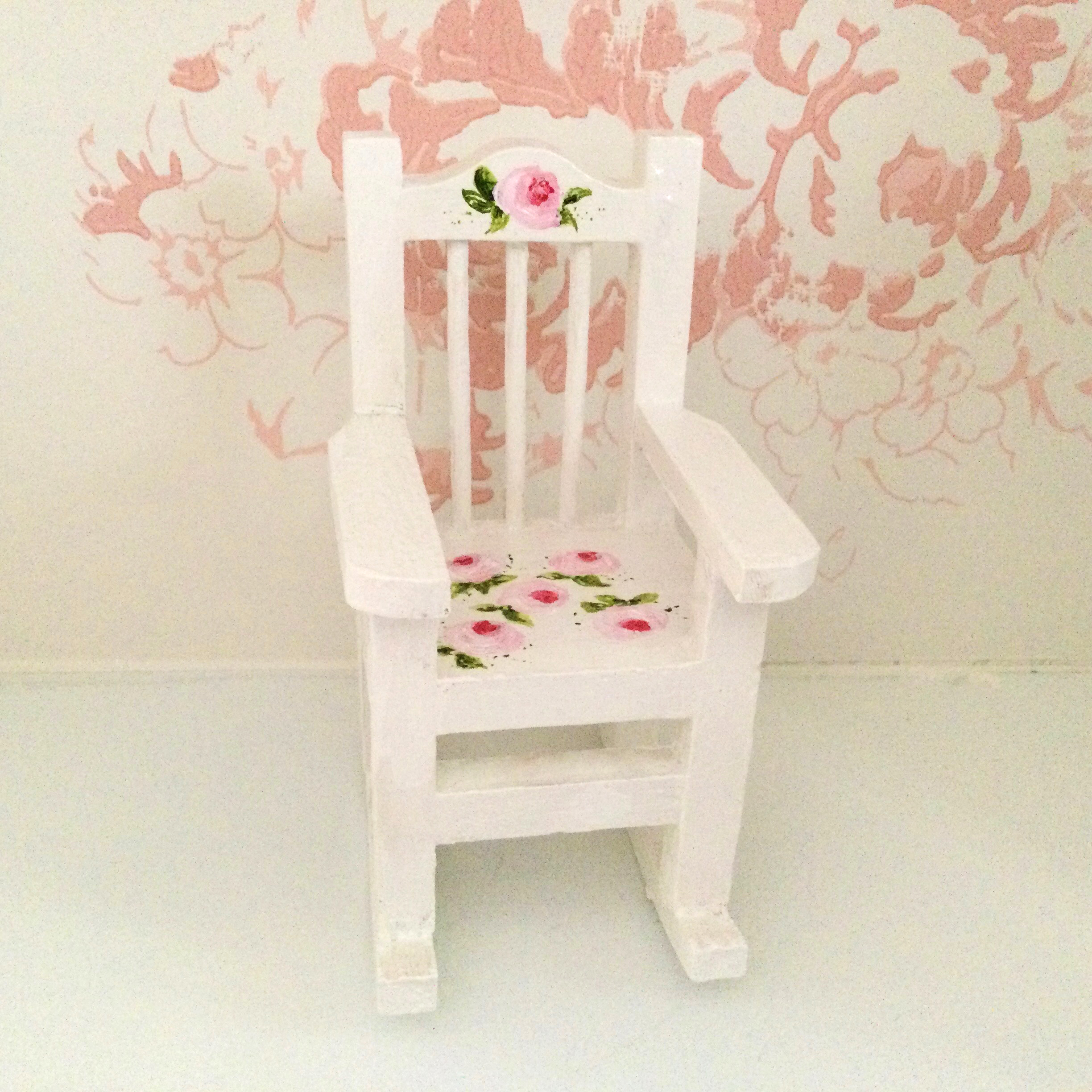Rose Rocking Chair Wreath Picture